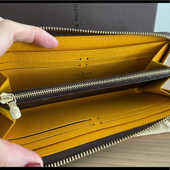 Sold Louis Vuitton Monogram Clemence Wallet - Picture 5 of 11